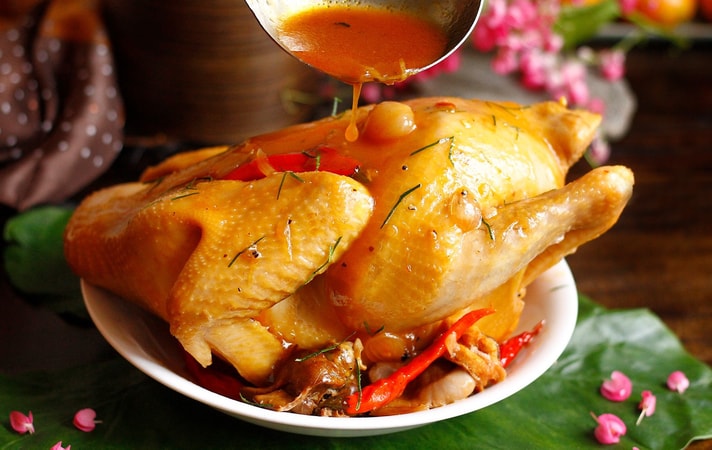 Cách làm gà hấp nước mắm vàng ươm, thơm nức