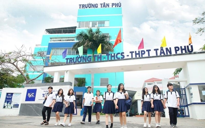 Điểm danh top 3 trường trung học phổ thông tốt nhất gần chung cư Topaz Garden, quận Tân Phú