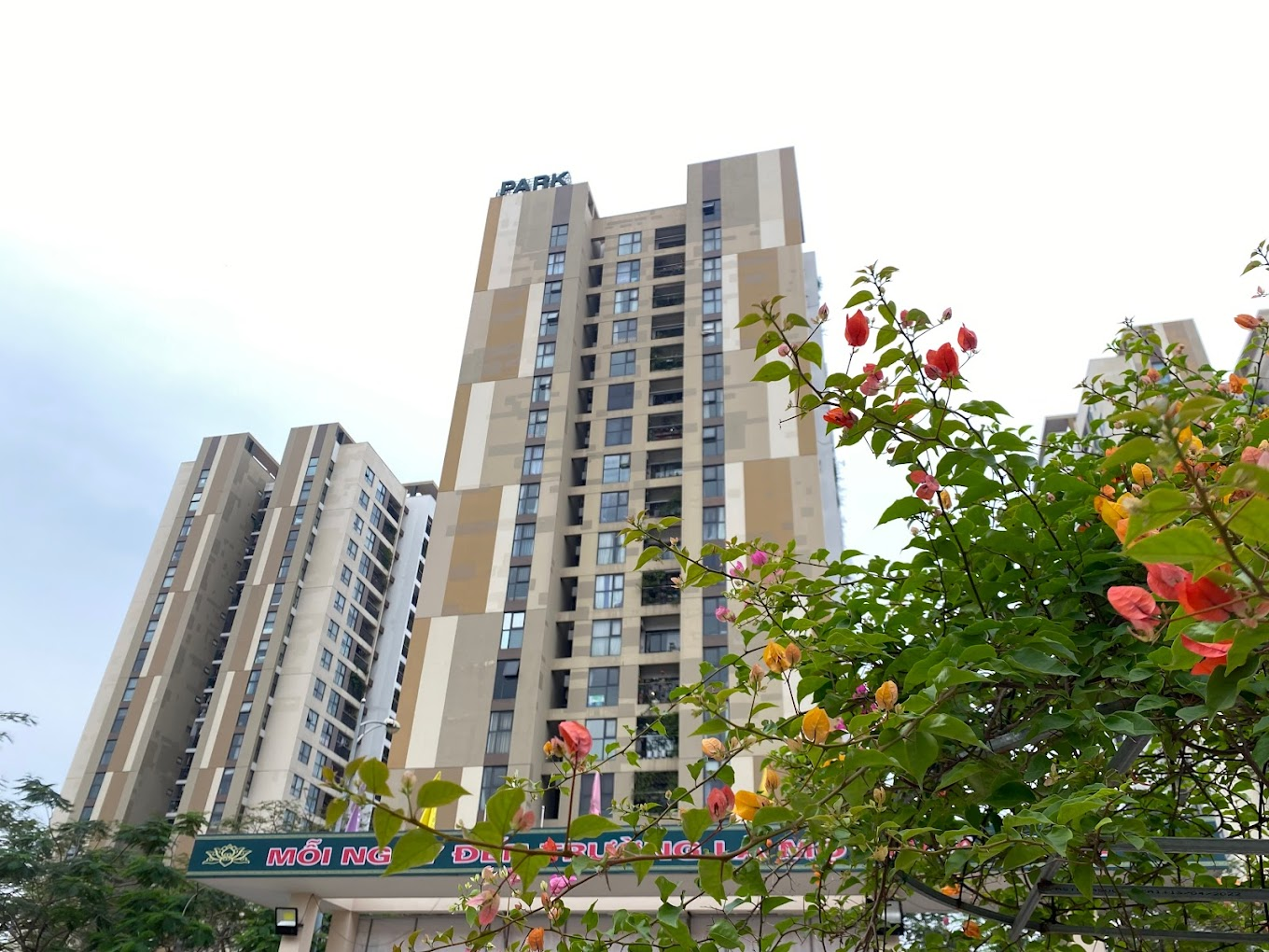 viet-hung-green-park-gan-nhung-truong-trung-hoc-pho-thong-nao-onehousing-3