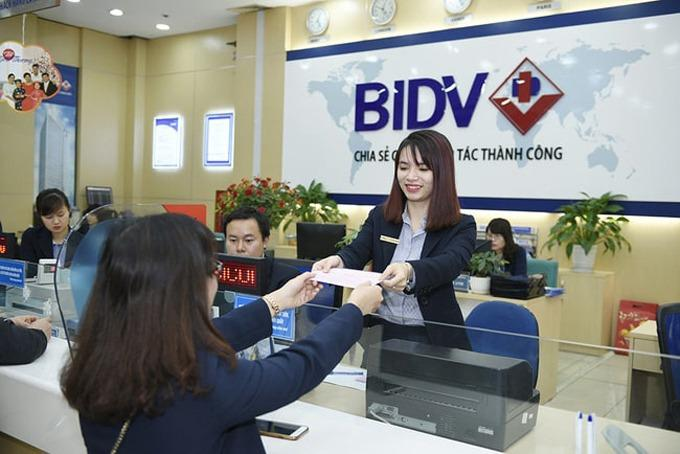 lam-the-nao-de-han-che-rui-ro-ve-lai-suat-ngan-hang-khi-vay-tin-chap-tai-bidv