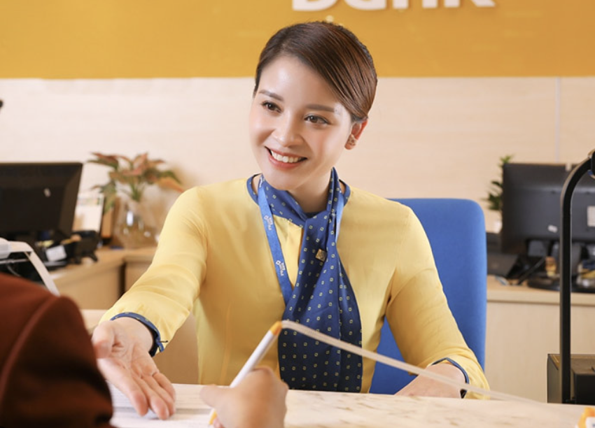 trach-nhiem-nguoi-gui-tien-duoc-ngan-hang-pvcombank-quy-dinh-the-nao