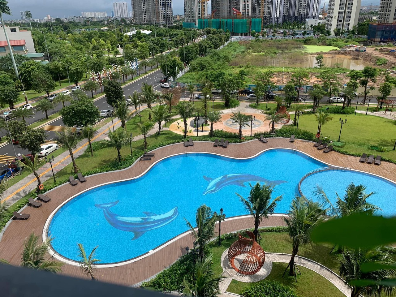 thue-can-ho-vinhomes-smart-city-co-duoc-su-dung-be-boi-mien-phi-khong