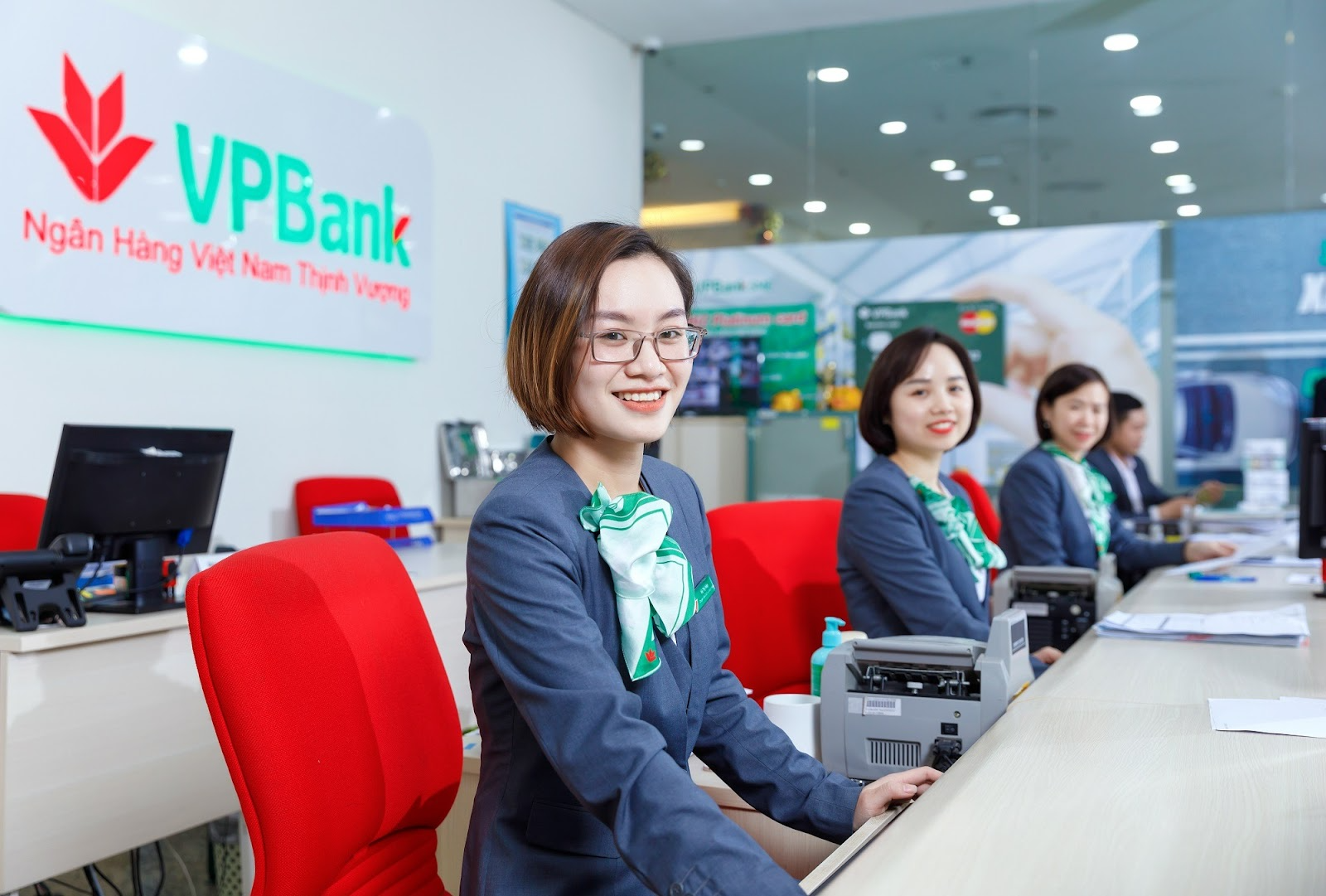 phong-giao-dich-ngan-hang-vpbank-nam-o-toa-nao-khu-do-thi-vinhomes-ocean-gia-lam-OneHousing-1