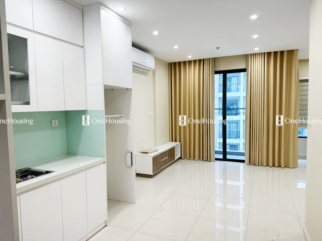 can-2pn-toa-s303-the-sapphire-vinhomes-smart-city-huong-dong-bac-tay-bac-co-gia-bao-nhieu-1m2-onehousing-3