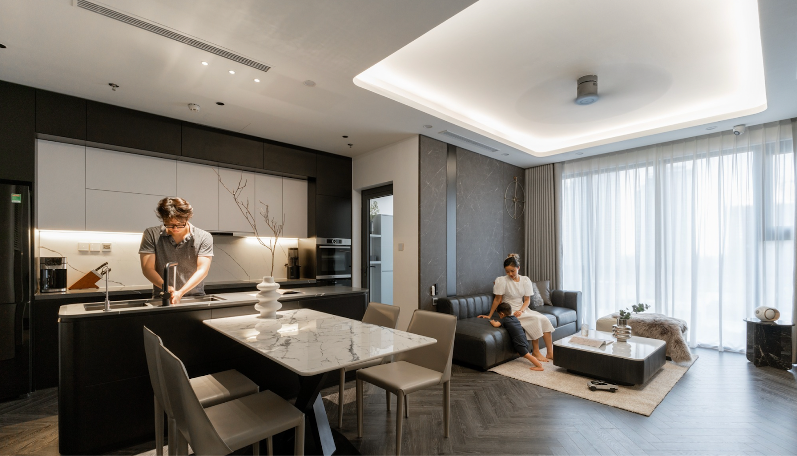 9-cach-chong-nang-cho-nha-huong-tay-don-gian-hieu-qua-onehousing-4