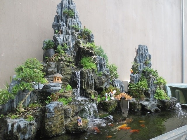 4-do-vat-nen-dat-truoc-cua-nha-giup-thu-hut-tai-loc-onehousing-1