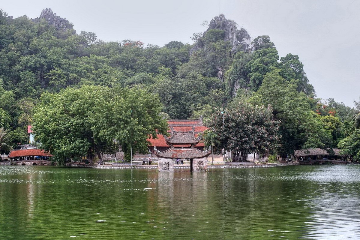 top-3-ngoi-chua-gan-chung-cu-bamboo-garden-huyen-quoc-oai-n17t-onehousing-1