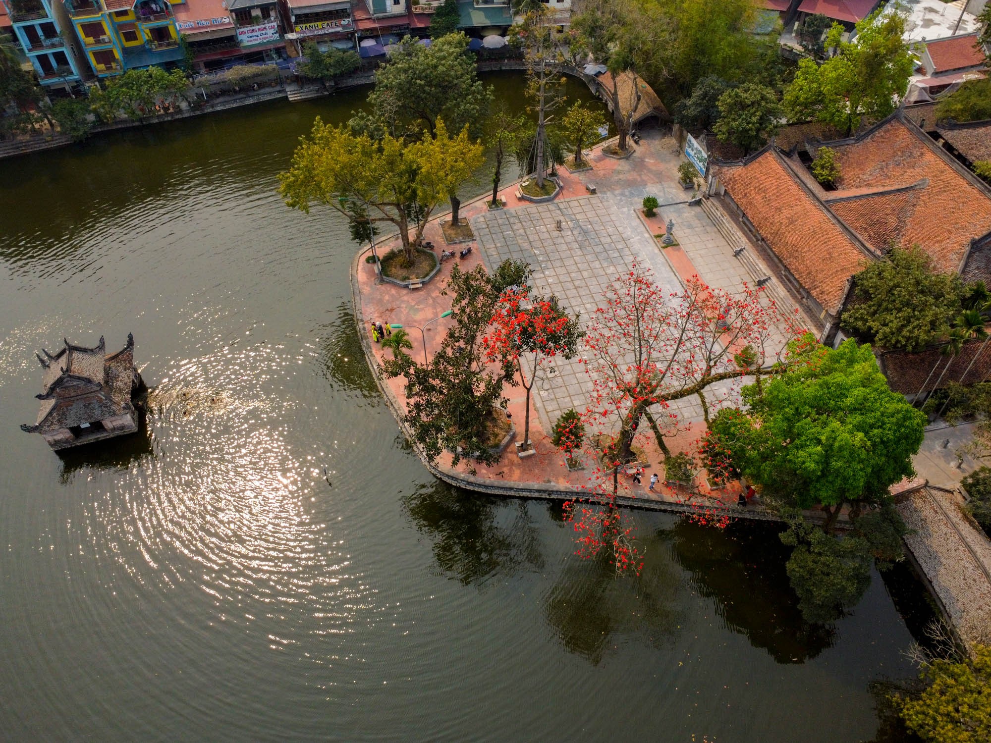 top-3-ngoi-chua-gan-chung-cu-bamboo-garden-huyen-quoc-oai-n17t-onehousing-1