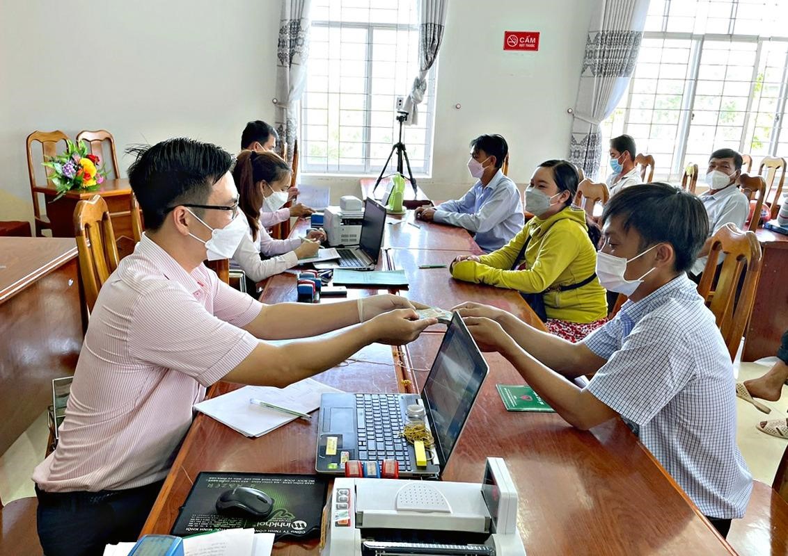 thu-tuc-vay-von-ngan-hang-chinh-sach-xa-hoi-de-xay-nha-can-nhung-giay-to-gi-onehousing-3