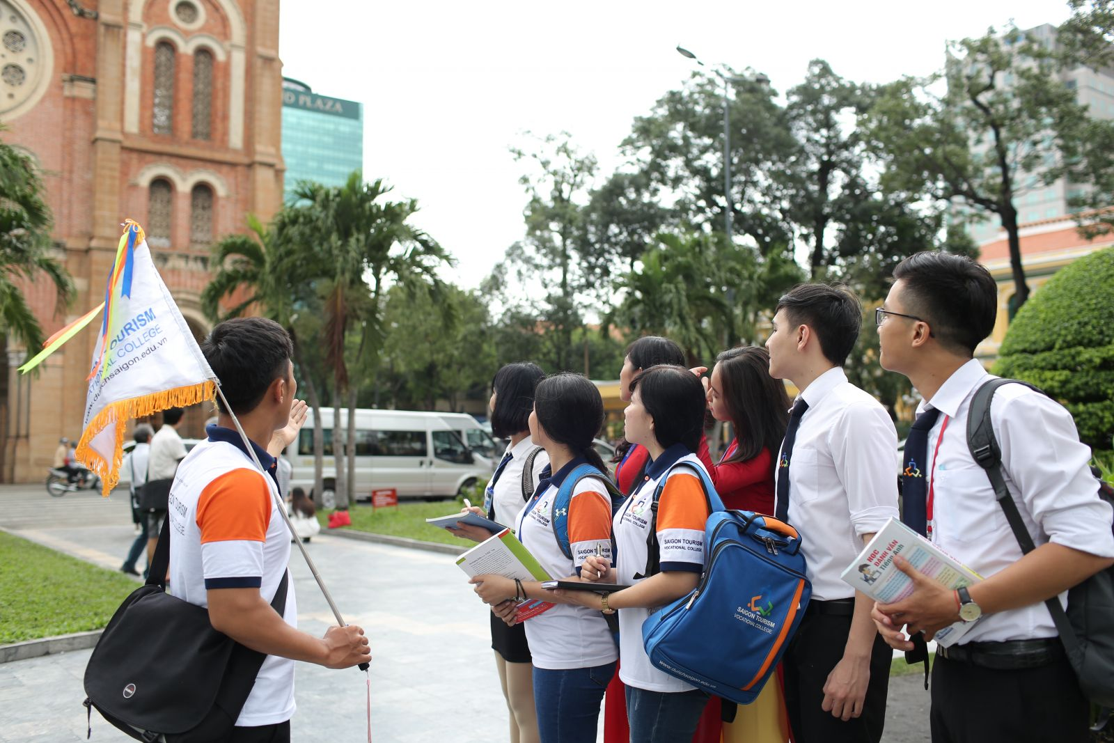 cap-nhat-moi-nhat-gia-thue-can-ho-1pn-gan-cao-dang-du-lich-sai-gon-quan-10-onehousing-1