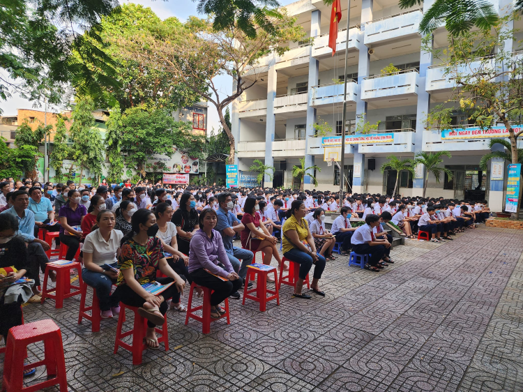 cap-nhat-moi-nhat-gia-mua-ban-can-ho-2pn-gan-truong-trung-cap-au-viet-quan-tan-phu-onehousing-1