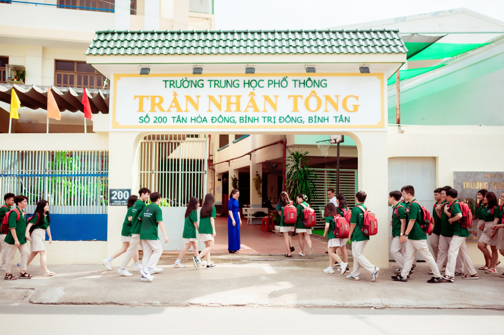 diem-danh-top-3-truong-trung-hoc-pho-thong-tot-nhat-gan-chung-cu-richstar-quan-tan-phu-onehousing-6