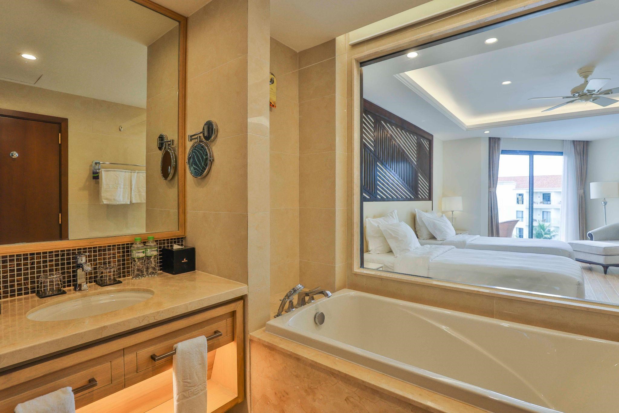 gia-biet-thu-4-phong-ngu-huong-bien-tai-vinpearl-resort-and-spa-hoi-an-dang-la-bao-nhieu-onehousing-2