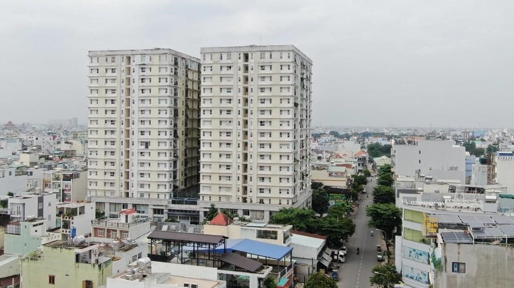 top-3-nha-hang-uy-tin-gan-chung-cu-sai-gon-apartment-quan-tan-phu-onehousing-1