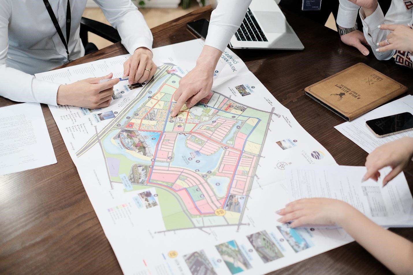 thi-truong-bat-dong-san-dong-bang-bi-quyet-nao-de-moi-gioi-tru-vung-onehousing-4