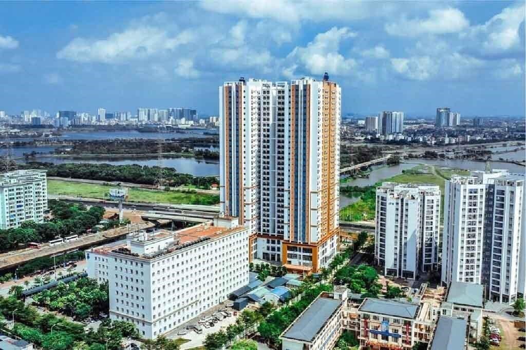 co-du-cho-dau-oto-va-xe-may-tai-chung-cu-tu-hiep-plaza-khong-onehousing-1