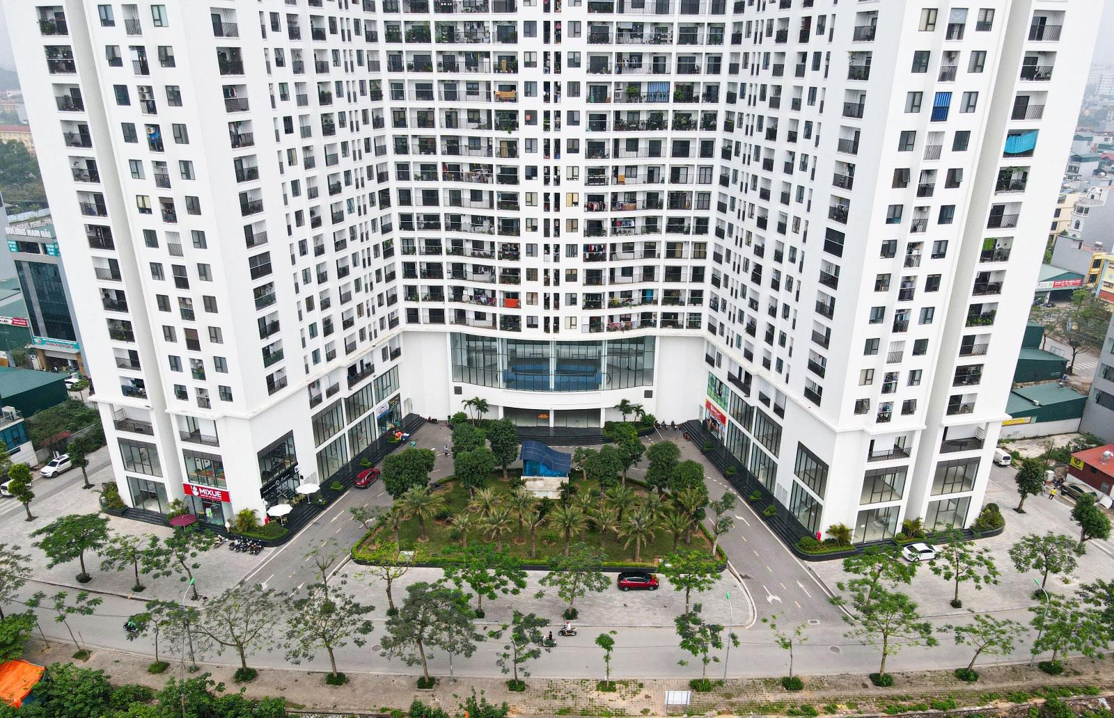 co-du-cho-dau-oto-va-xe-may-tai-chung-cu-tecco-diamond-khong-onehousing-1