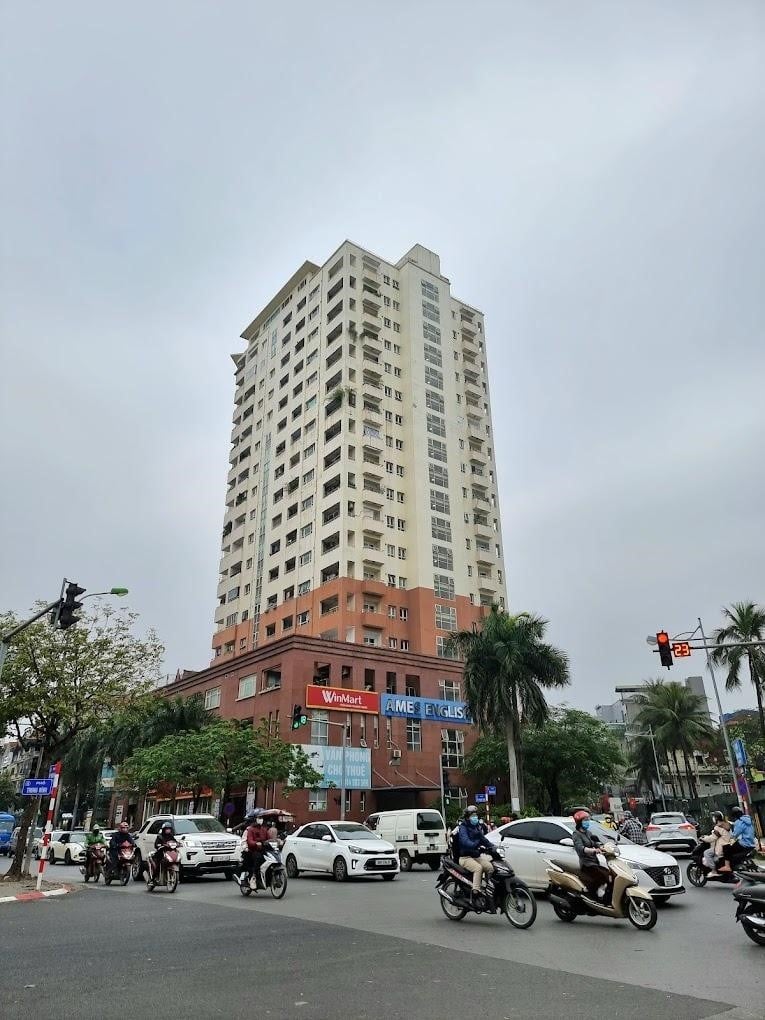 co-du-cho-dau-oto-va-xe-may-tai-chung-cu-trung-yen-1-khong-onehousing-2