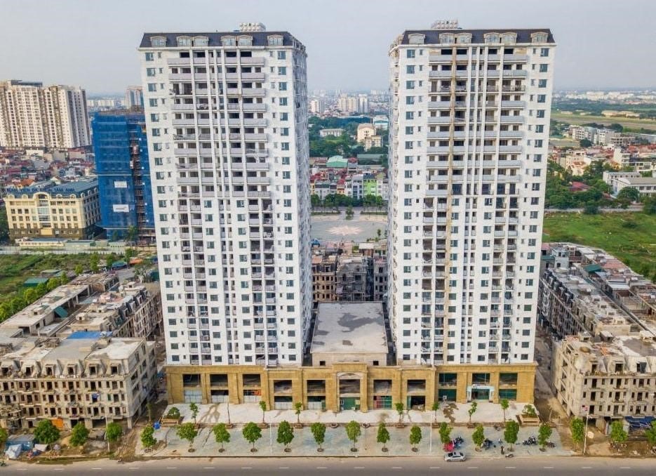 co-du-cho-dau-oto-va-xe-may-tai-chung-cu-hc-golden-city-quan-long-bien-khong-onehousing-1