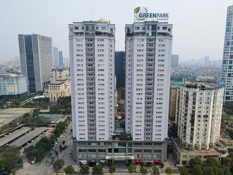 co-du-cho-dau-oto-va-xe-may-tai-chung-cu-green-park-tower-khong-onehousing-1