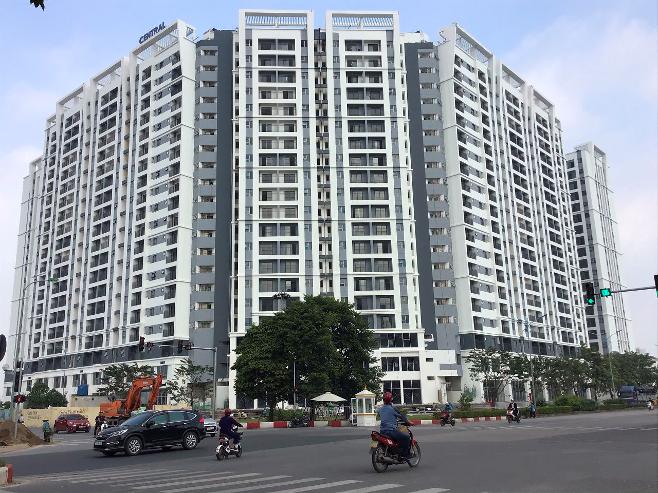 so-sanh-gia-ban-can-ho-du-an-hope-residence-va-le-grand-jardin-onehousing-1