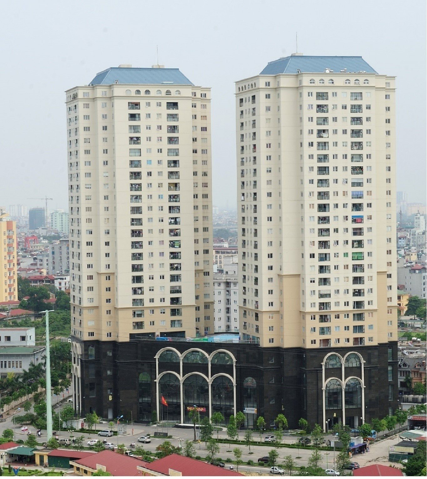 so-sanh-gia-ban-can-ho-du-an-vov-me-tri-va-ct2-trung-van-n17t-onehousing-1