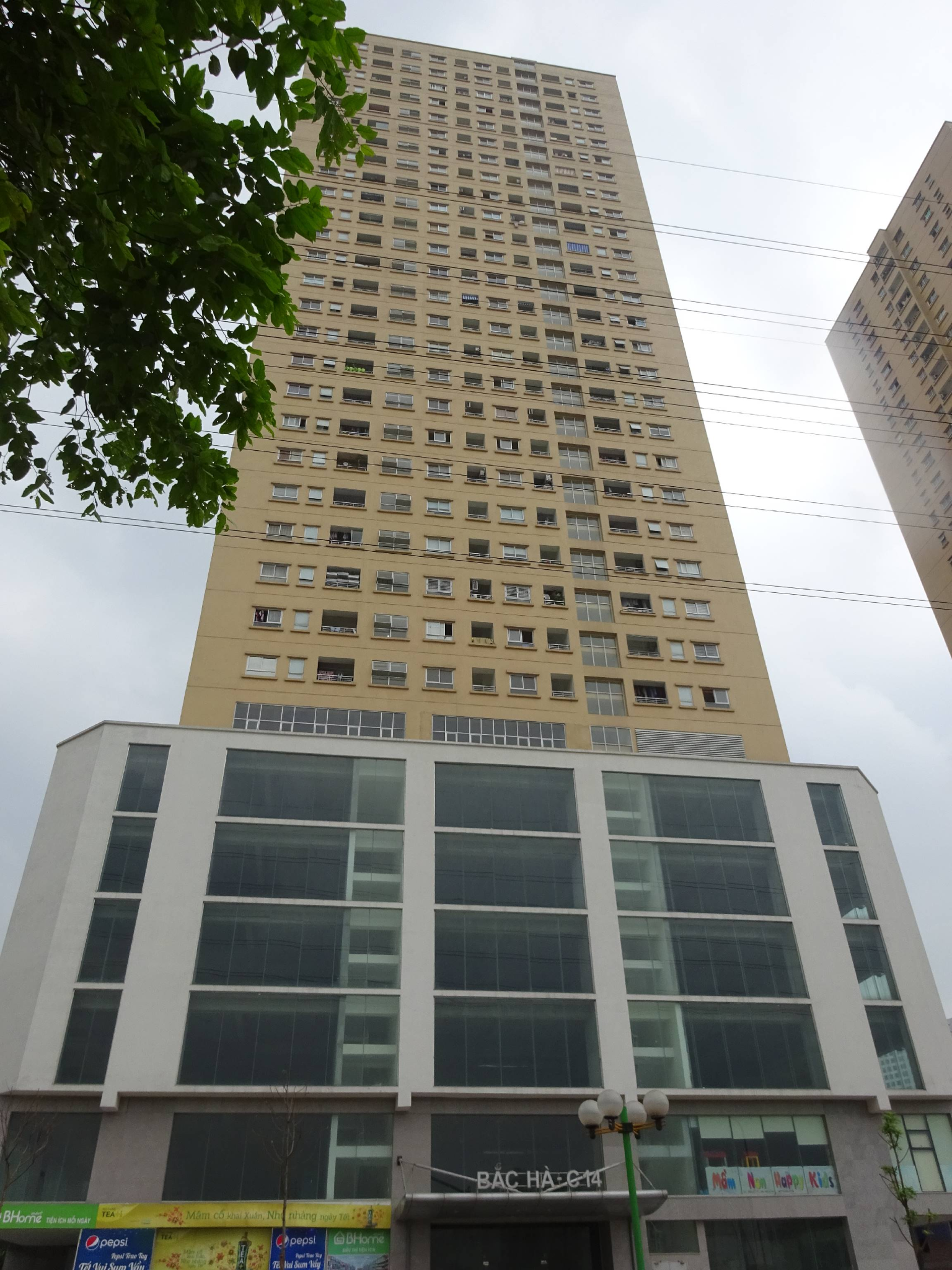 so-sanh-gia-ban-can-ho-chung-cu-ct1-trung-van-hay-chung-cu-cowa-tower-onehousing-2