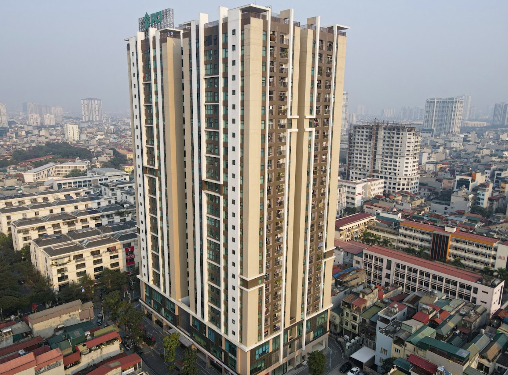 so-sanh-bien-dong-gia-cua-can-ho-chung-cu-pandora-tower-va-pcc1-thanh-xuan-n17t-onehousing-1