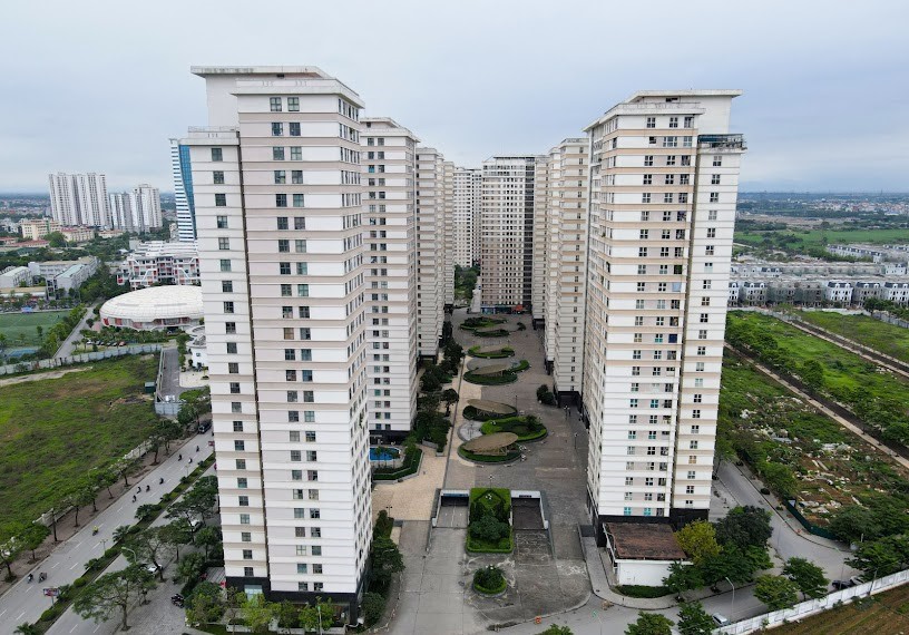 so-sanh-gia-ban-can-ho-du-an-the-sparks-le-van-luong-va-park-view-residence-OneHousing-2