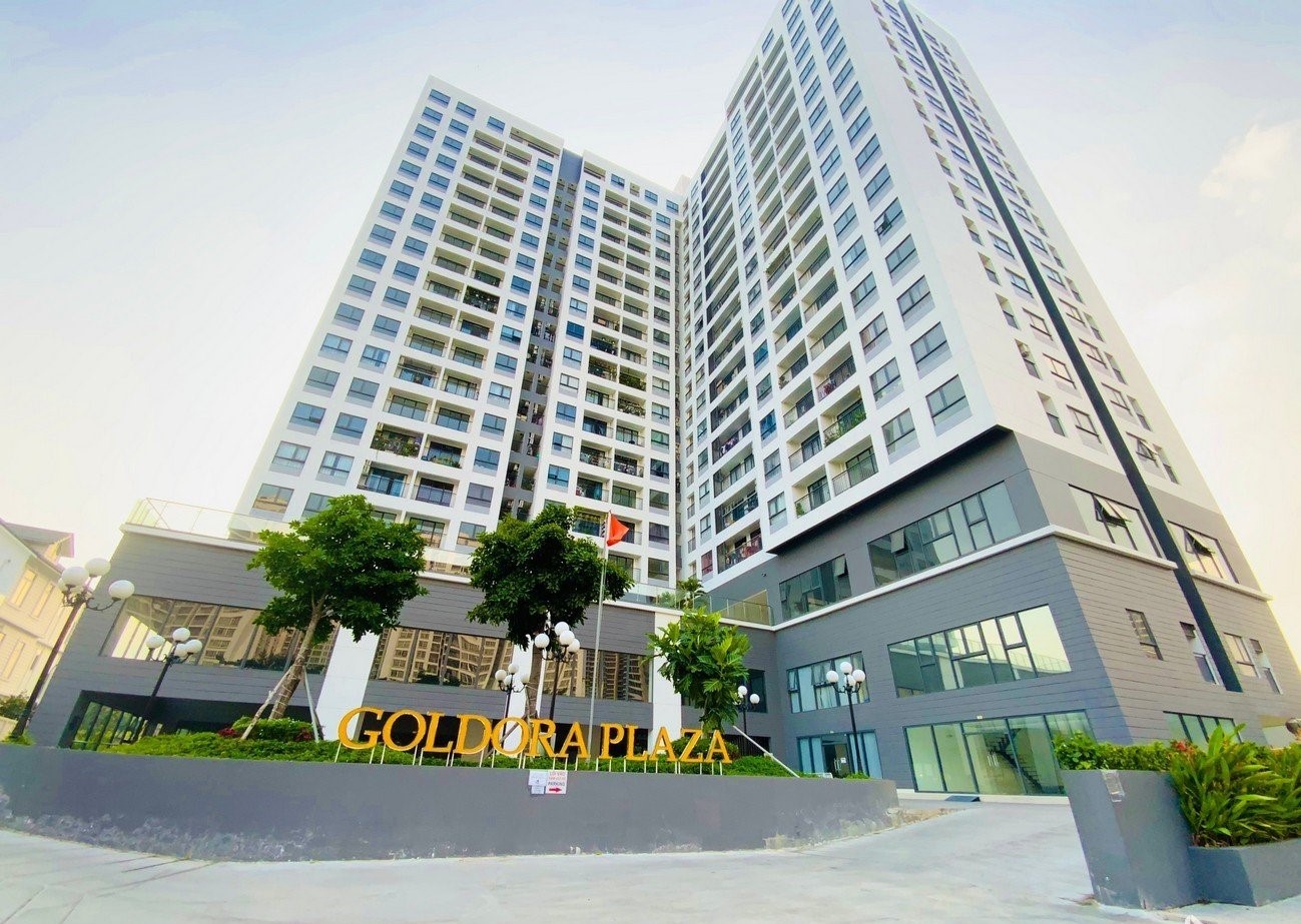 co-du-cho-dau-oto-va-xe-may-chung-cu-goldora-plaza-huyen-nha-be-khong-n17t-onehousing-1