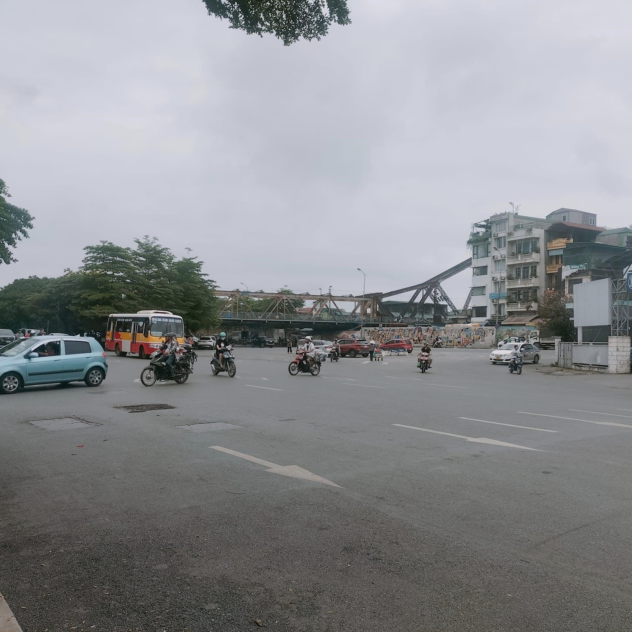 dia-diem-tien-hanh-thu-tuc-nhap-khau-voi-ho-gia-dinh-mua-nha-dat-tai-duong-tran-nhat-duat-phuong-dong-xuan-quan-hoan-kiem-onehousing-2