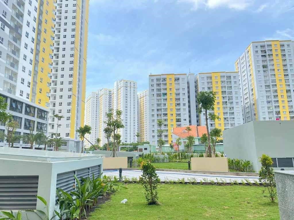 co-du-cho-dau-oto-va-xe-may-chung-cu-diamond-riverside-quan-8-khong-onehousing-2