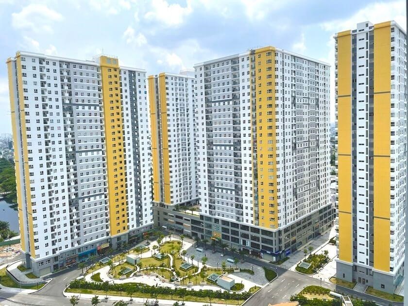 co-du-cho-dau-oto-va-xe-may-chung-cu-diamond-riverside-quan-8-khong-onehousing-3