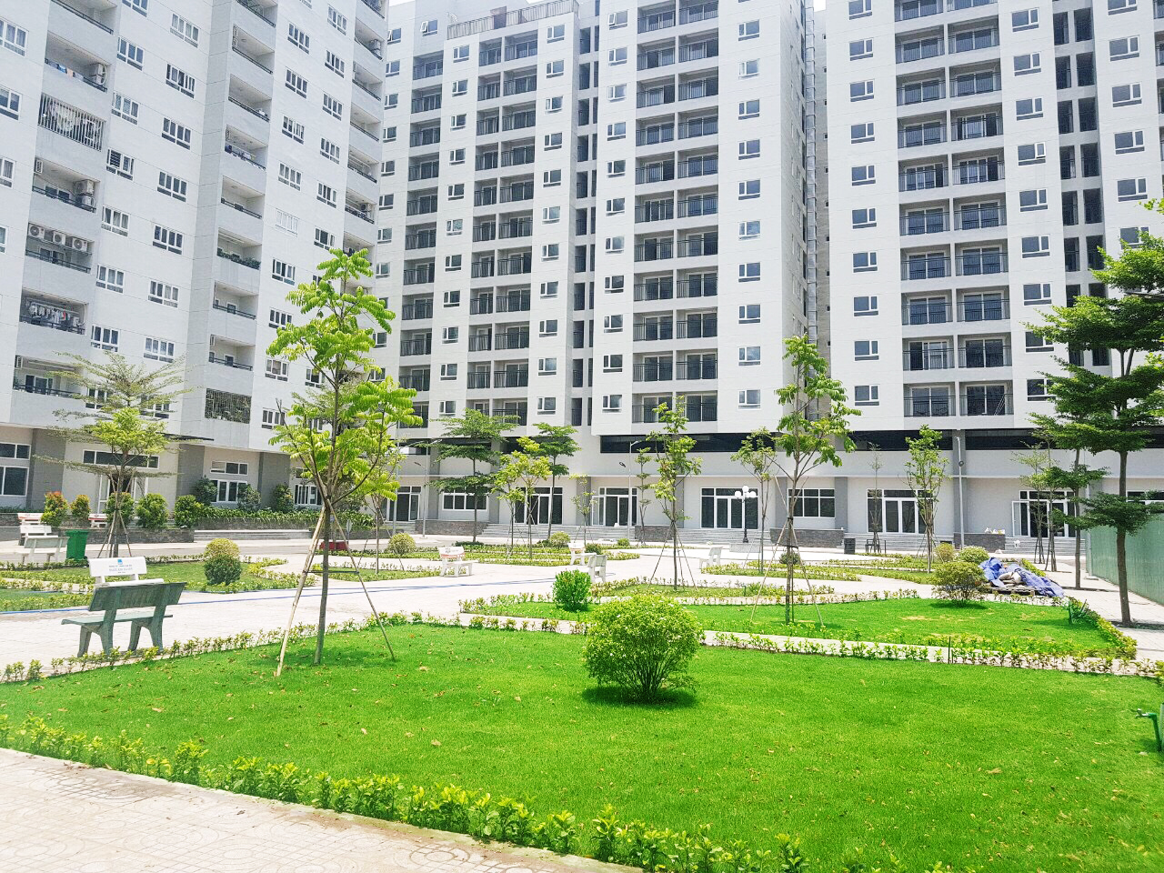 co-du-cho-dau-oto-va-xe-may-chung-cu-hiep-thanh-buildings-quan-12-khong-onehousing-1