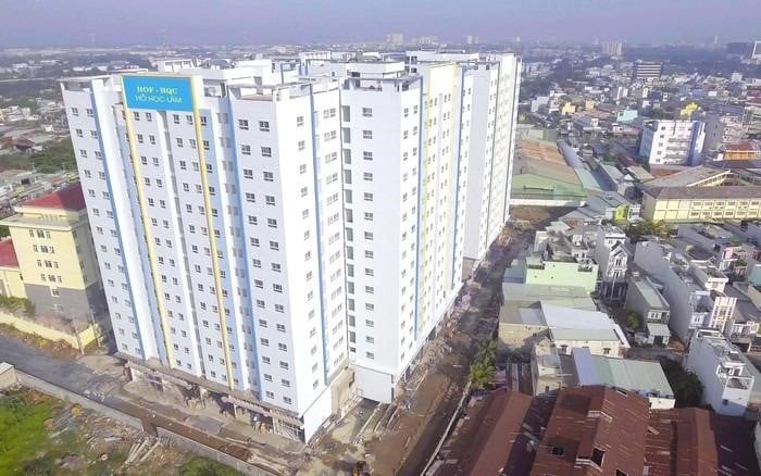 co-du-cho-dau-oto-va-xe-may-chung-cu-hqc-35-ho-hoc-lam-quan-binh-tan-khong-onehousing-2