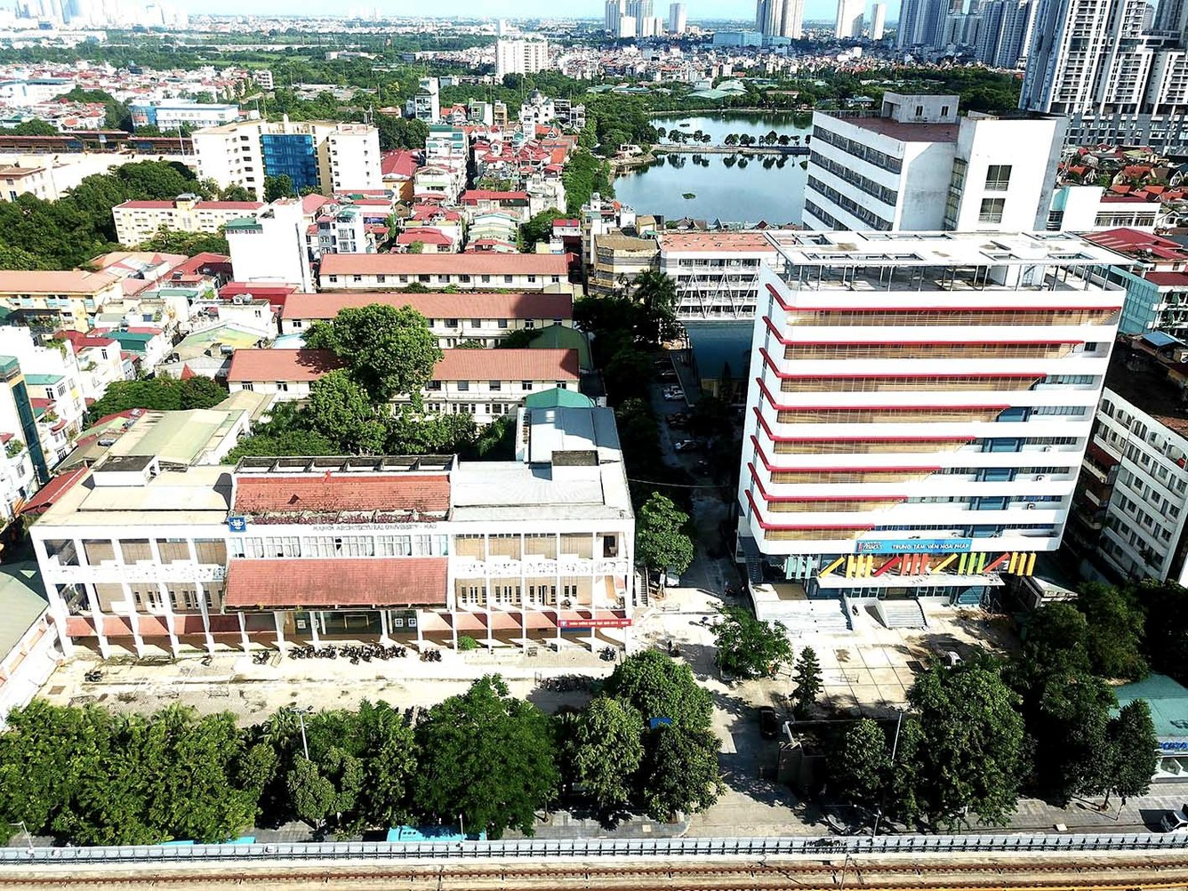 tong-quan-mua-ban-nha-dat-xung-quanh-dai-hoc-kien-truc-onehousing-1