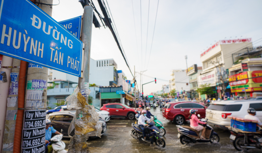 nha-mat-pho-duong-huynh-tan-phat-quan-7-hien-co-gia-bao-nhieu-onehousing-4