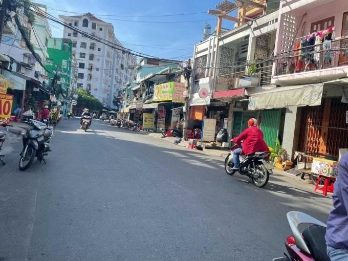 nha-mat-pho-tai-duong-tue-tinh-quan-11-co-gia-ban-bao-nhieu-onehousing-3