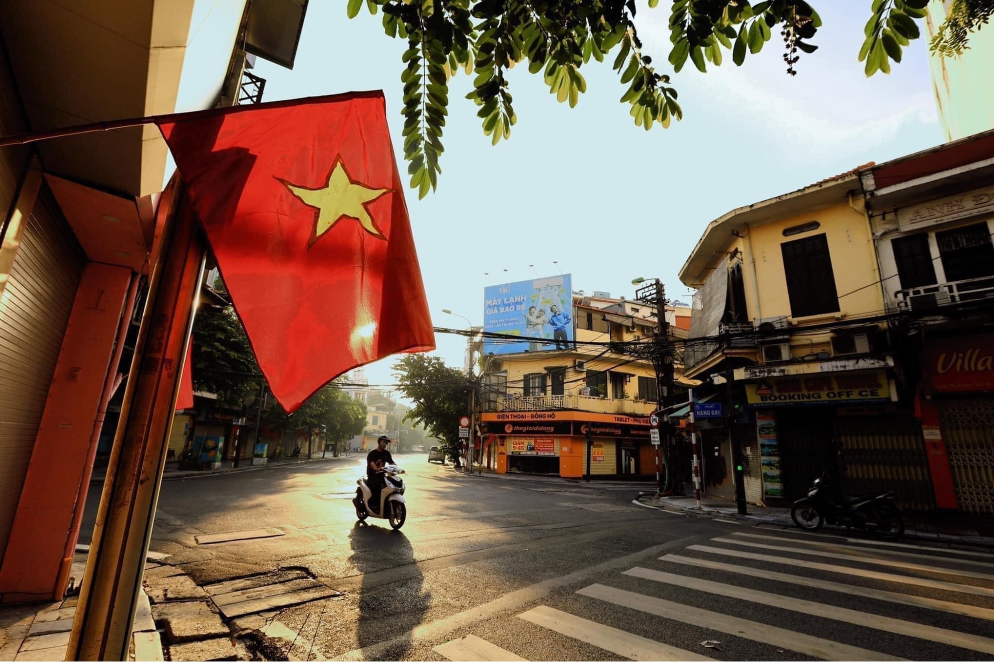 nha-dat-tho-cu-phuong-hang-trong-va-hang-gai-ben-nao-dat-ben-nao-re-hon-n17t-onehousing-1