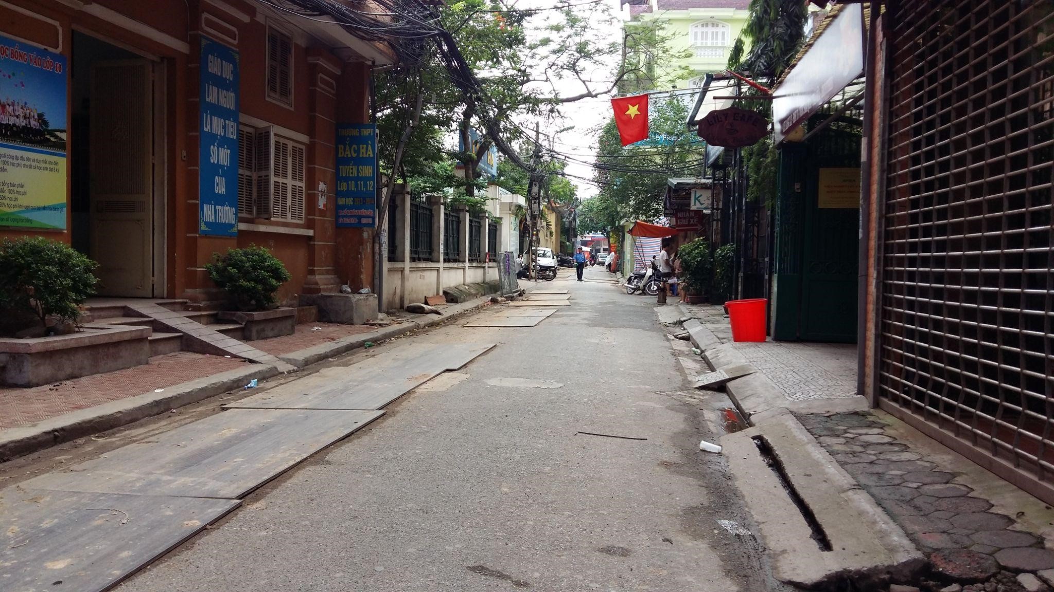 nha-dat-tho-cu-phuong-lang-ha-va-thinh-quang-ben-nao-dat-ben-nao-re-hon-OneHousing-3