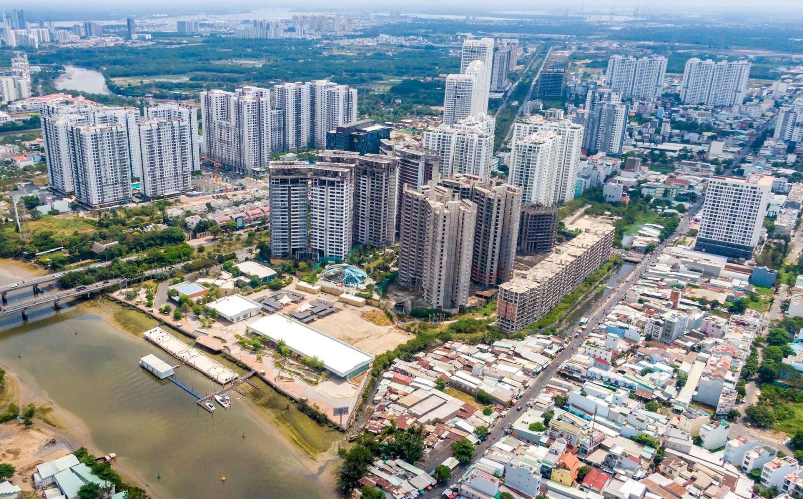 nam-giap-thin-2024-dau-tu-bat-dong-san-nao-it-rui-ro-onehousing-1