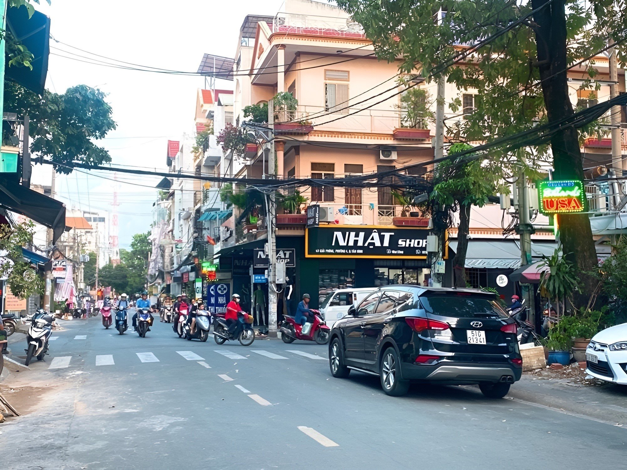 co-nen-vay-them-tien-mua-dat-o-mat-duong-lon-de-de-dang-di-lai-n17t-onehousing-1