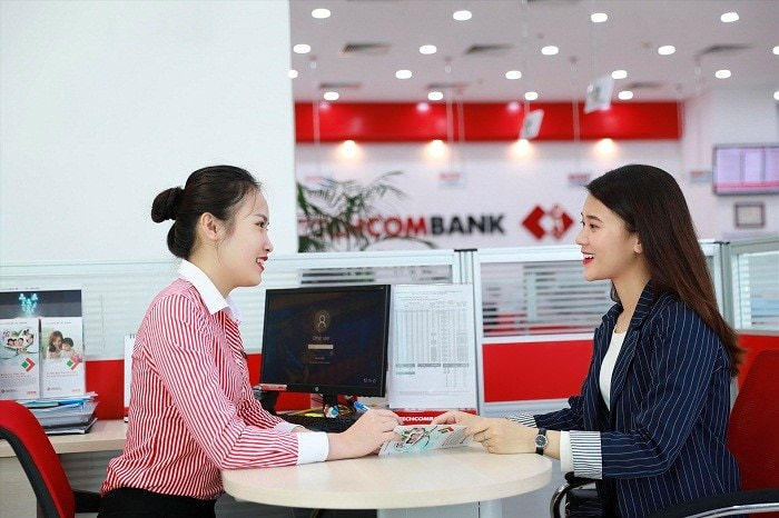 techcombank-hsbc-ngan-hang-nao-co-lai-suat-vay-the-chap-uu-dai-hon-OneHousing-3