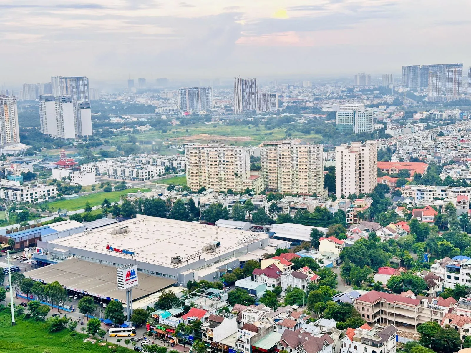 phan-khuc-bat-dong-san-tam-trung-co-giup-thi-truong-khoi-sac-onehousing-1