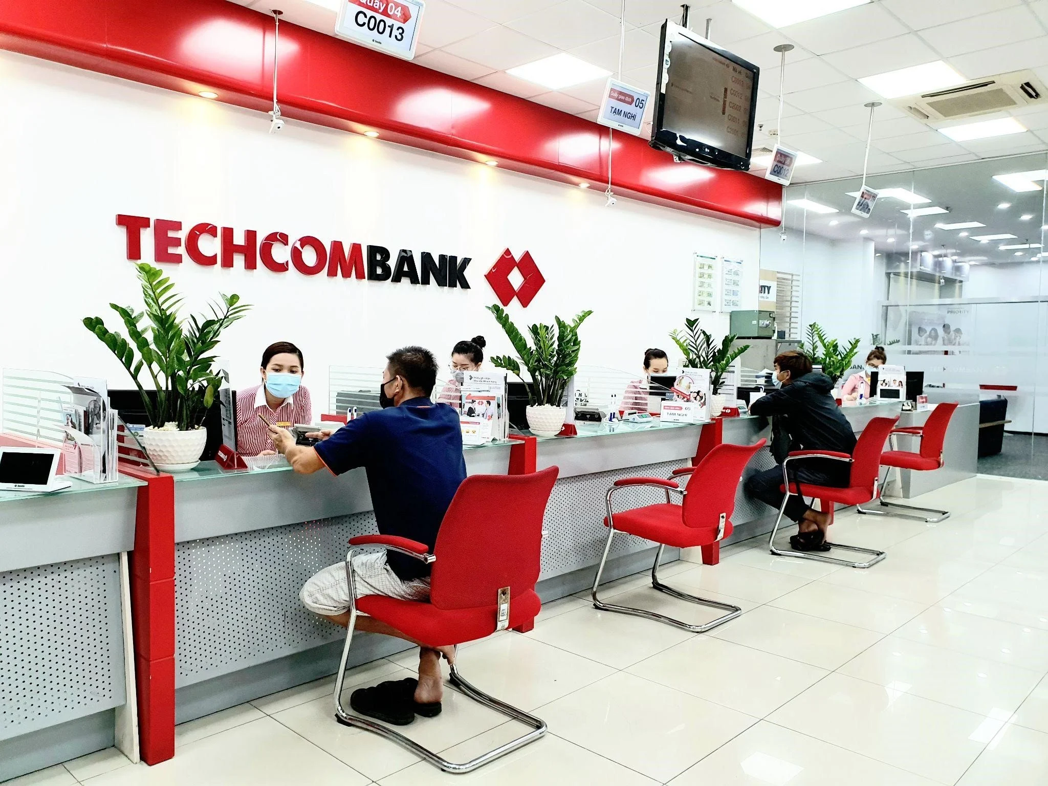 le-phi-ban-dau-cho-khoan-vay-mua-nha-tai-techcombank-la-bao-nhieu-onehousing-1