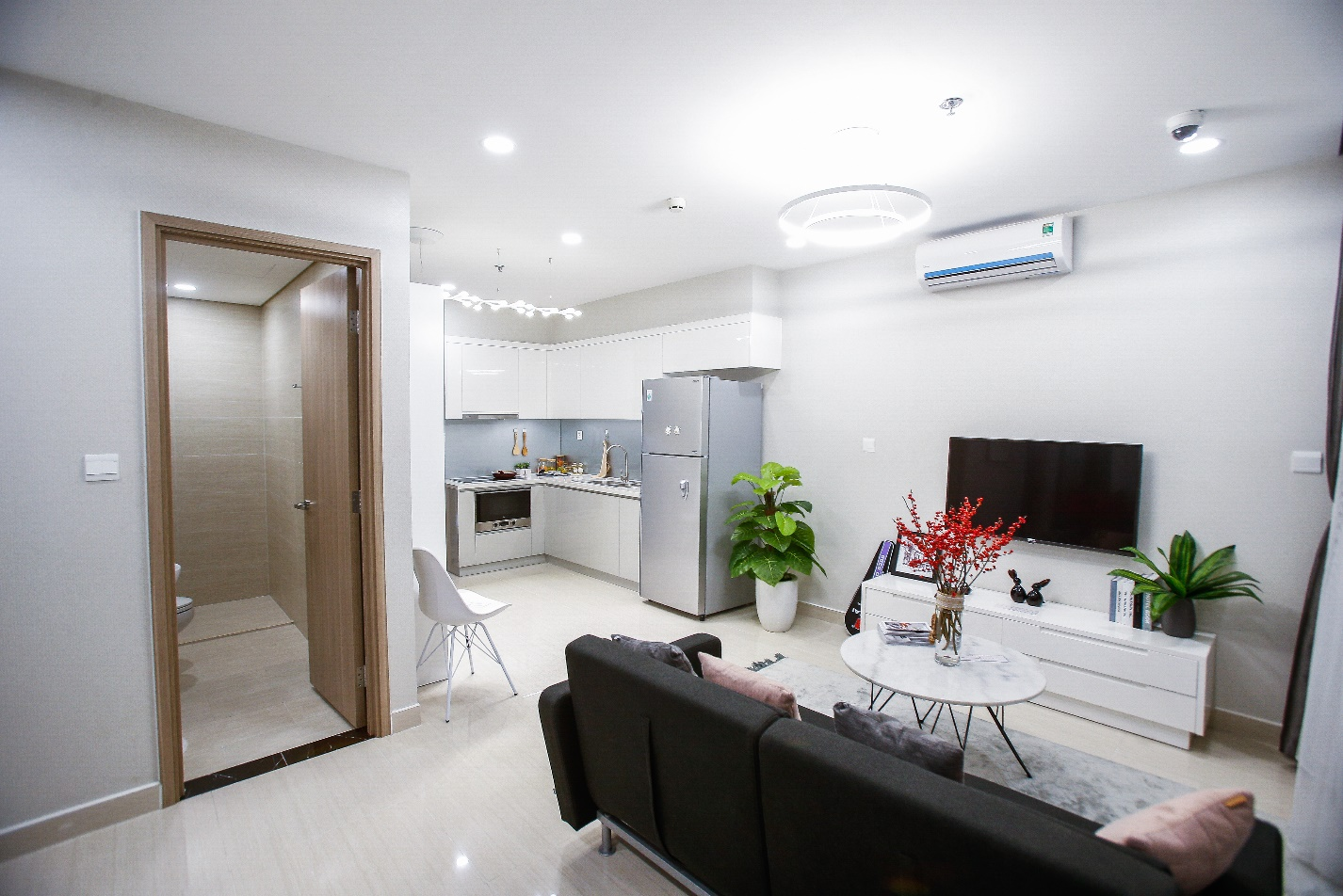 ban-can-1pn-toa-s202-vinhomes-smart-city-o-dau-de-duoc-gia-hop-ly-onehousing-2