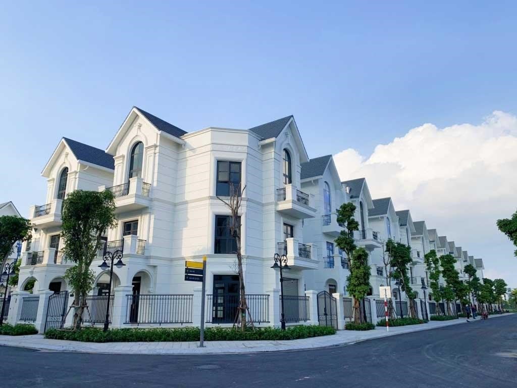 ban-biet-thu-100m2-120m2-phan-khu-san-ho-vinhomes-ocean-park-o-dau-gia-hop-lyonehousing-1