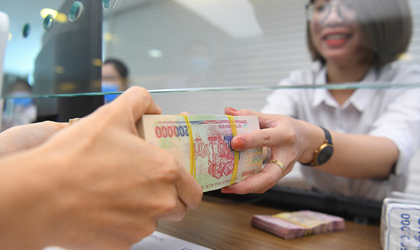 sinh-vien-nen-gui-tiet-kiem-hay-dau-tu-voi-100-trieu-trong-tay-onehousing-1