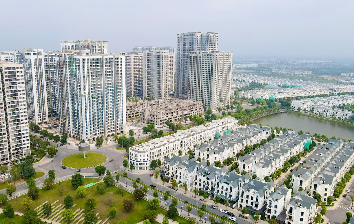 nguoi-dan-chap-nhan-rui-ro-mua-chung-cu-khong-co-so-hong-ly-do-va-luu-y-onehousing-3
