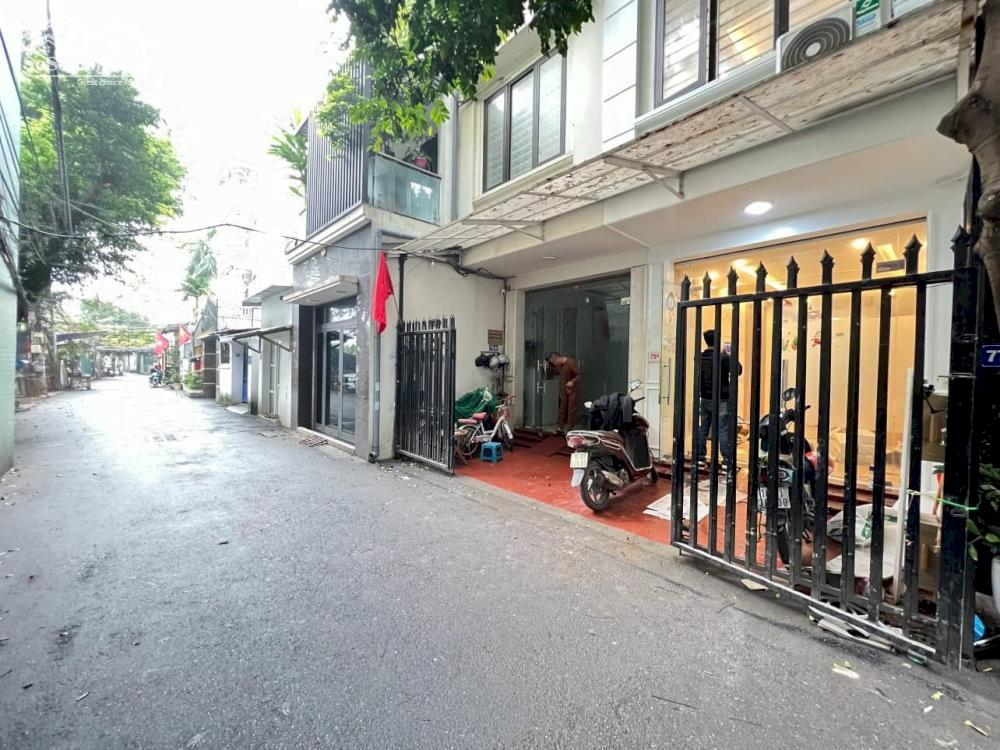 nha-mat-ngo-3-tang-duong-ton-duc-thang-quan-dong-da-gia-bao-nhieu-onehousing-3